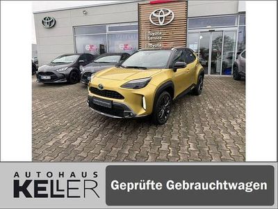 Gebraucht Toyota Yaris Hybrid Advance 116 PS (85 kW) 2022 Warm gold metallic, dach schwarz
