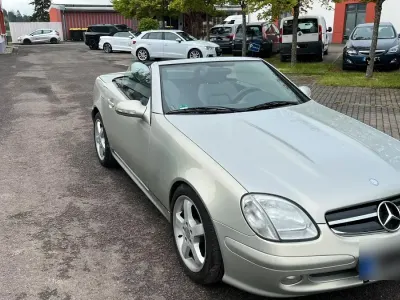 Gebraucht Mercedes SLK200 163 PS (119 kW) 2001 Silber Cabrio