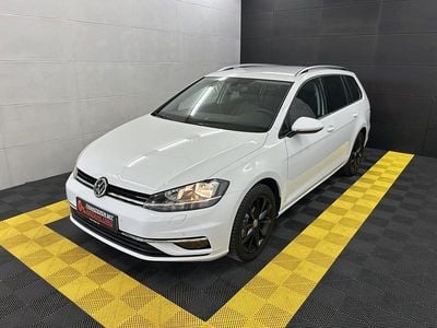 Gebraucht VW Golf VII Highline 150 PS (110 kW) 2019 Pure white Kombi