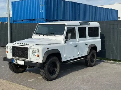 Gebraucht Land Rover Defender 122 PS (89 kW) 2011 Weiß Kombi