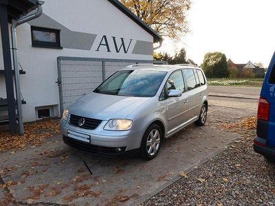 Silber Gebraucht 2005 VW Touran Highline Van / Kleinbus | 880 € (Fairer Preis)
