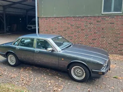 Gebraucht Jaguar XJ12 311 PS (228 kW) 1993 Grau Limousine