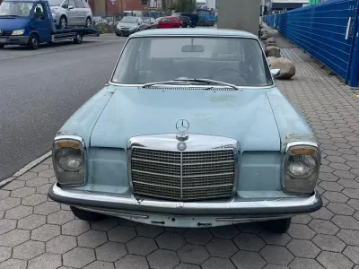 Gebraucht Mercedes 200 1971 Blau Limousine