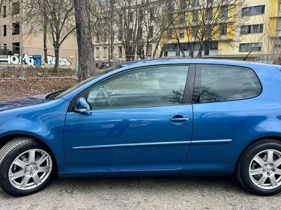Gebraucht VW Golf V 102 PS (75 kW) 2007 Blau Kleinwagen