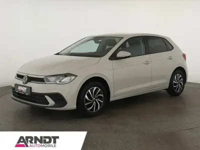 Gebraucht VW Polo Life 80 PS (58 kW) 2024 Ascotgrau Kleinwagen