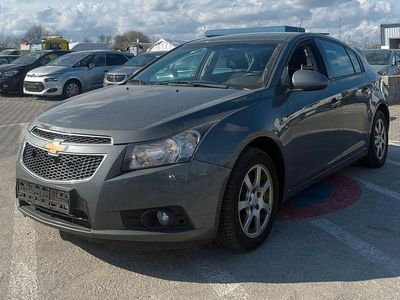 Begagnad Chevrolet Cruze LT 163 HK (119 kW) 2012 Grå Sedan