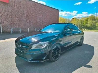 Gebraucht Mercedes CLA200 AMG line 122 PS (89 kW) 2015 Schwarz Coupé