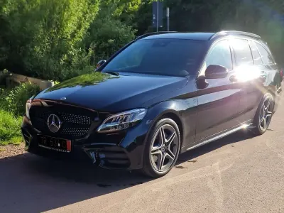 Gebraucht Mercedes C180 AMG line 156 PS (114 kW) 2018 Schwarz Limousine