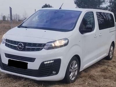 Second-hand Opel Vivaro 144 CP (105 kW) 2024 Alb Monovolum