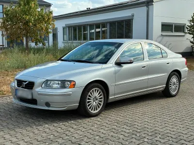 Gebraucht Volvo S60 140 PS (102 kW) 2006 Grau Limousine
