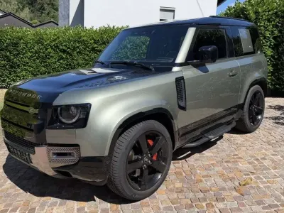 Gebraucht Land Rover Defender HSE Dynamic 400 PS (294 kW) 2021 Grün SUV
