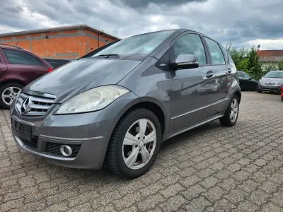 Gebraucht Mercedes A180 Elegance 116 PS (85 kW) 2009 Limousine
