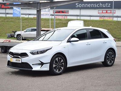 Neu Kia Ceed 140 PS (102 kW) 2025 Weiß Kleinwagen
