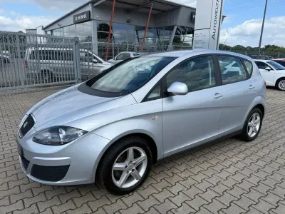 Gebraucht Seat Altea Reference 125 PS (91 kW) 2010 Silber Limousine