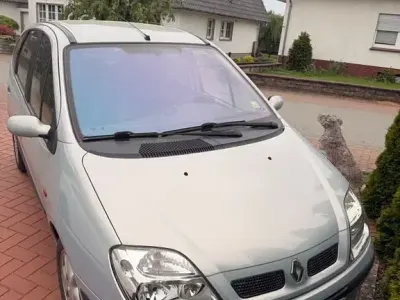 Gebraucht Renault Scénic 102 PS (75 kW) 2002 Silber Van / Kleinbus