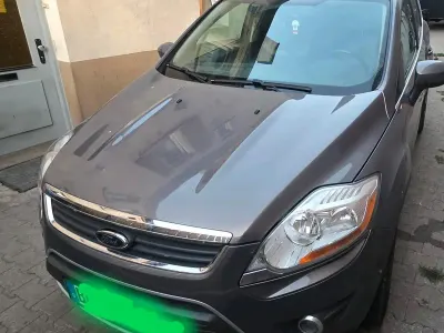 Gebraucht Ford Kuga 140 PS (102 kW) 2012 Grau SUV