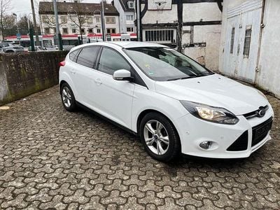 Gebraucht Ford Focus Titanium 125 PS (91 kW) 2012 Weiß Kombi