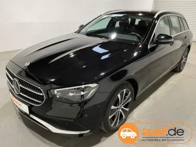 Gebraucht Mercedes E300 Avantgarde 320 PS (235 kW) 2022 Schwarz Kombi