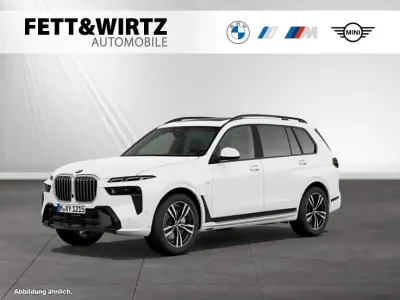 Gebraucht BMW X7 M Sport 381 PS (280 kW) 2025 Alpinweiss SUV