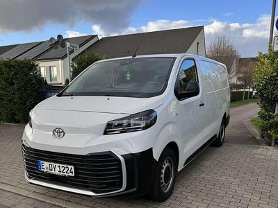Gebraucht Toyota Proace 144 PS (105 kW) 2024 Weiß Van / Kleinbus