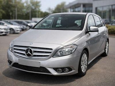 Gebraucht Mercedes B180 109 PS (80 kW) 2012 Silber Van / Kleinbus