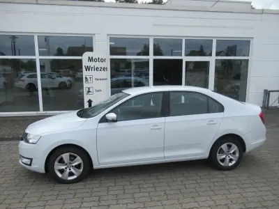 Gebraucht Skoda Rapid Style 90 PS (66 kW) 2016 Weiß Kleinwagen