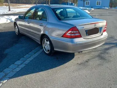 Gebraucht Mercedes C230 Elegance 204 PS (150 kW) 2006 Beige Limousine