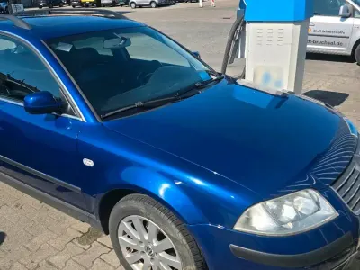 Gebraucht VW Passat 131 PS (96 kW) 2003 Blau Kombi
