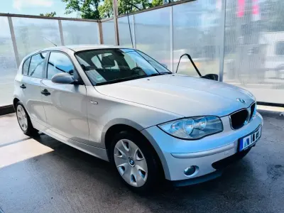 Gebraucht BMW 116 116 PS (85 kW) 2006 Silber Kleinwagen