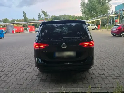Gebraucht VW Touran 150 PS (110 kW) 2019 Schwarz Van / Kleinbus