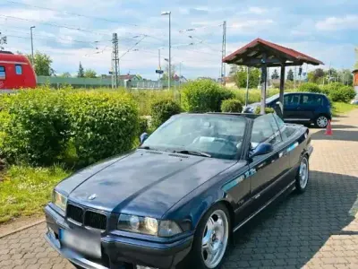 Gebraucht BMW 323 Cabriolet 170 PS (125 kW) 1995 Violet Cabrio