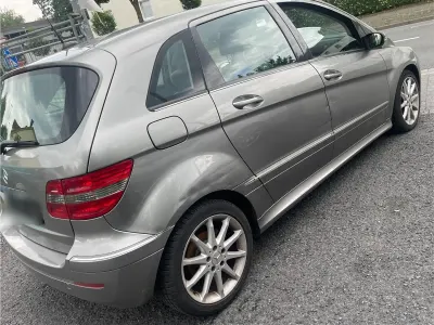 Gebraucht Mercedes B150 95 PS (69 kW) 2008 Van / Kleinbus