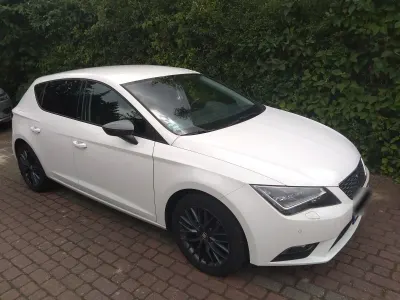 Gebraucht Seat Leon CONNECT 125 PS (91 kW) 2015 Weiß Limousine