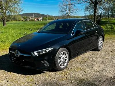 Gebraucht Mercedes A200 163 PS (119 kW) 2019 Schwarz Limousine