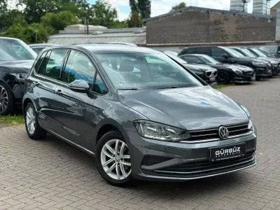 Gebraucht VW Golf VII Comfortline 110 PS (80 kW) 2018 Grau Limousine