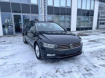 Grau Gebraucht 2023 VW Passat Business Kombi | 21.650 € (Fairer Preis)