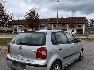 Gebraucht VW Polo 80 PS (58 kW) 2004 Silber Kleinwagen