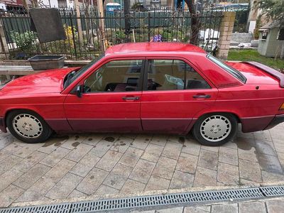 Usata Mercedes 190 109 CV (80 kW) 1988 Rosso Berlina