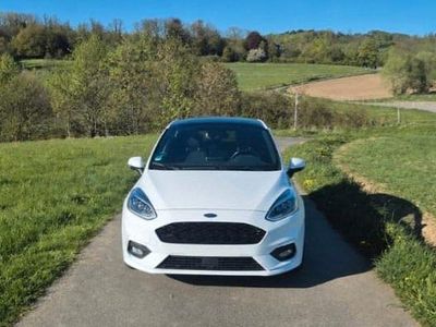 Usata Ford Fiesta ST-Line 125 CV (91 kW) 2019 Bianco Utilitaria
