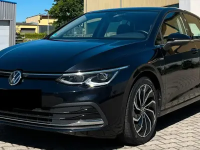 Gebraucht VW Golf VIII 150 PS (110 kW) 2019 Schwarz Kleinwagen