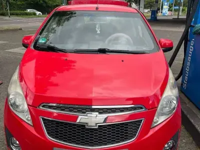 Gebraucht Chevrolet Spark LS 68 PS (50 kW) 2010 Rot Kleinwagen