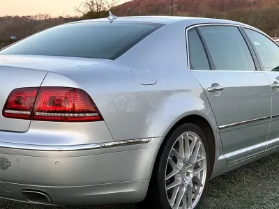 Gebraucht VW Phaeton 245 PS (180 kW) 2013 Silber Limousine