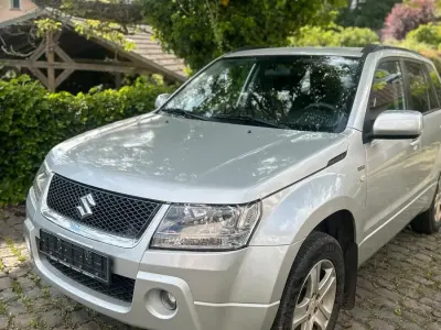Gebraucht Suzuki Vitara 129 PS (94 kW) 2006 Silber SUV