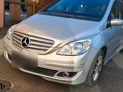 Second-hand Mercedes B180 109 CP (80 kW) 2007 Gri Monovolum