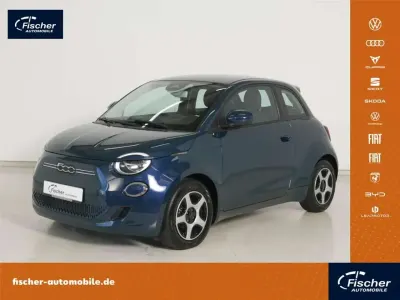 Gebraucht Fiat 500e Action 69 kW (95 PS) 2023 Ozean grün Limousine