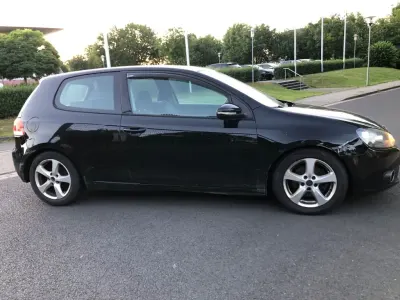 Gebraucht VW Golf VI 140 PS (102 kW) 2010 Schwarz Kleinwagen