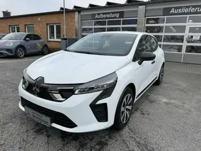 Gebraucht Mitsubishi Colt Basis 67 PS (49 kW) 2025 Andere Limousine