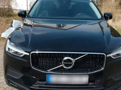 Gebraucht Volvo XC60 190 PS (139 kW) 2019 Schwarz SUV