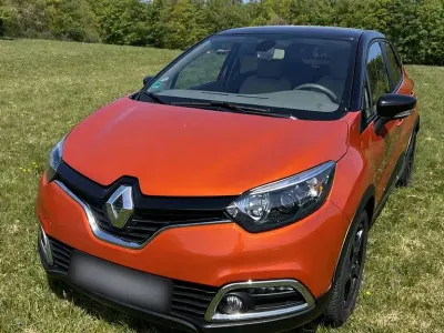 Używany Renault Captur Elysee 114 KM (83 kW) 2016 Beżowy SUV