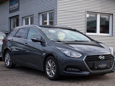 Gebraucht Hyundai i40 Trend 165 PS (121 kW) 2016 Grau Kombi